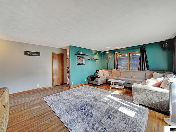 5th image of 385 S 55th St
