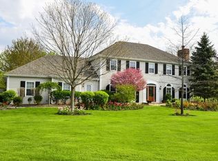 198 Marie Dr, Inverness, IL 60010