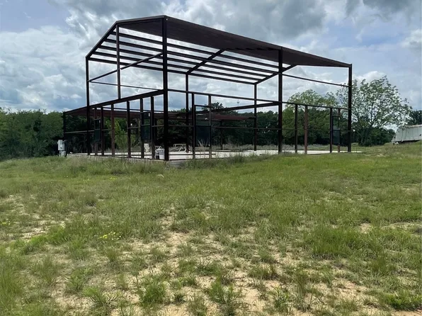 1199 Newport Rd, Lone Grove, OK 73443