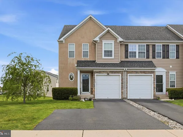 130 Fawn Dr, Gilbertsville, PA 19525