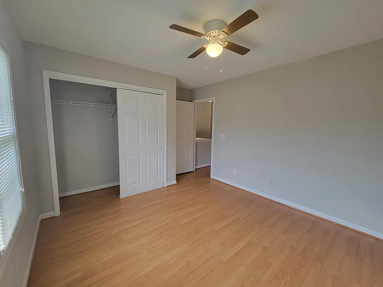 709 Cattail Cir — Photo 17