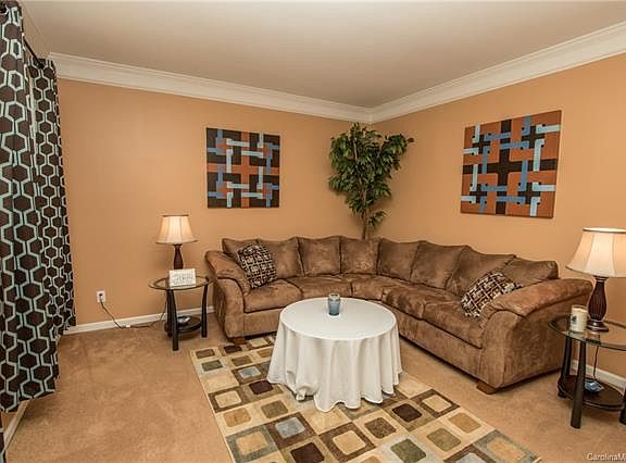 5th image of 6627 Wickville Dr