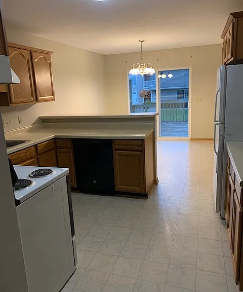 side x side townhouse duplex — Photo 19