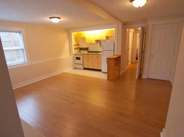 (undisclosed Address), Victoria, BC V8T 3J2