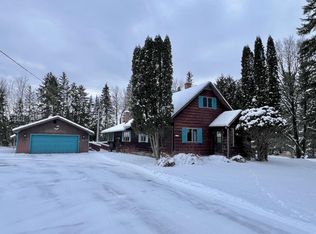 423 3rd Ave SE, Cook, MN 55723