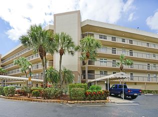 198 NW 67th St APT 401, Boca Raton, FL 33487