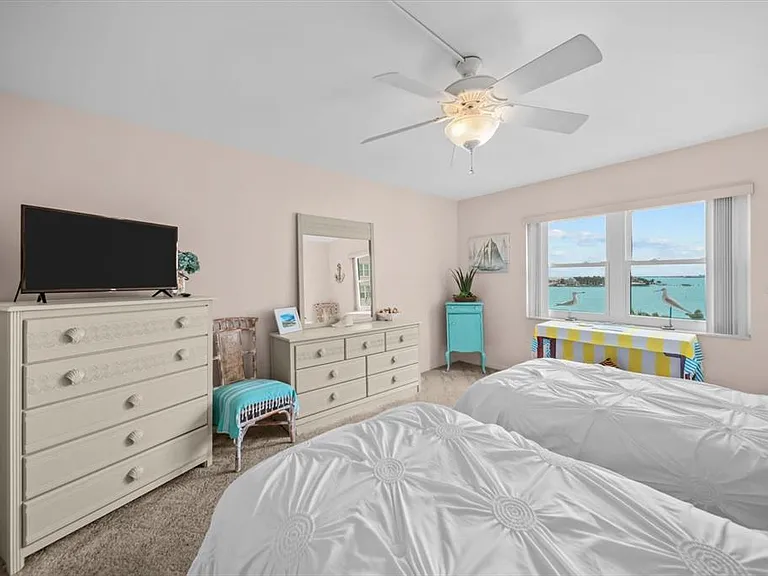5108 Brittany Dr S #607 — Photo 25