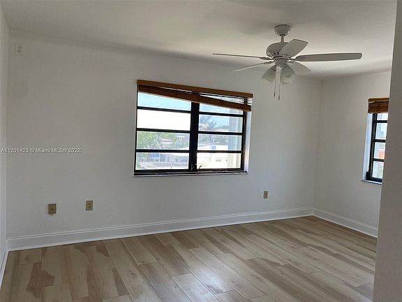 4th image of 7626 Byron Ave #6