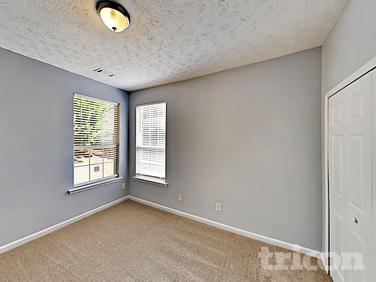 3329 Coach House Ct — Photo 8