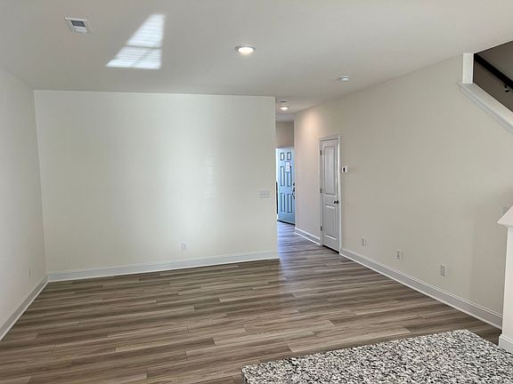 5th image of 58 Bluebottle St