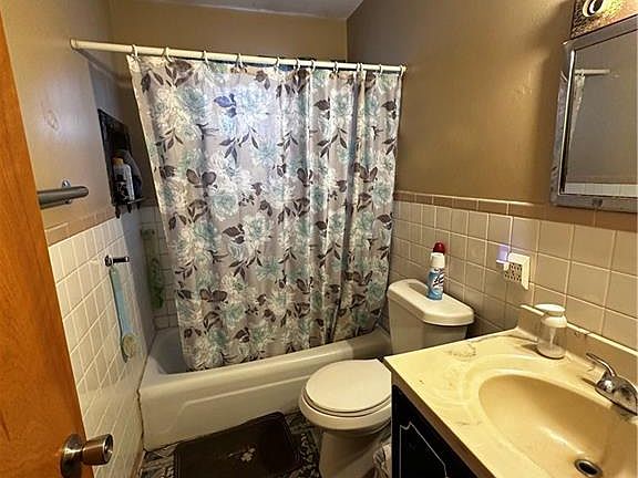 5th image of 2427 N 36th St