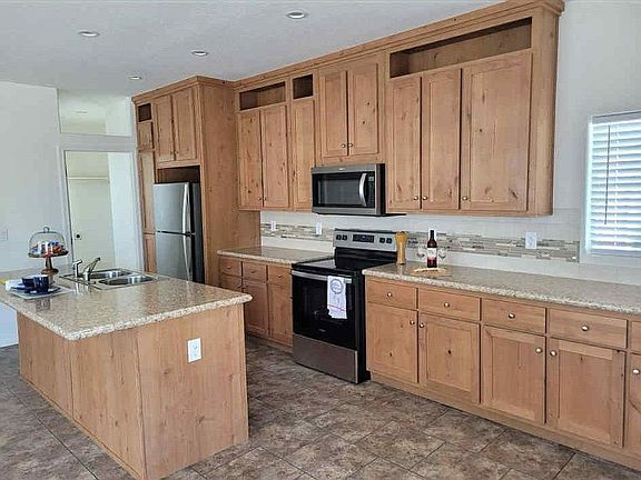 Loads of cabinets/storage