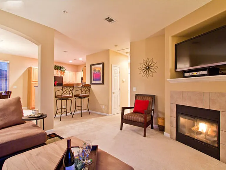 2845 Willow Tree Ln #D — Photo 2