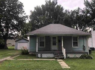 413 N Taylorville Blvd, Taylorville, IL 62568