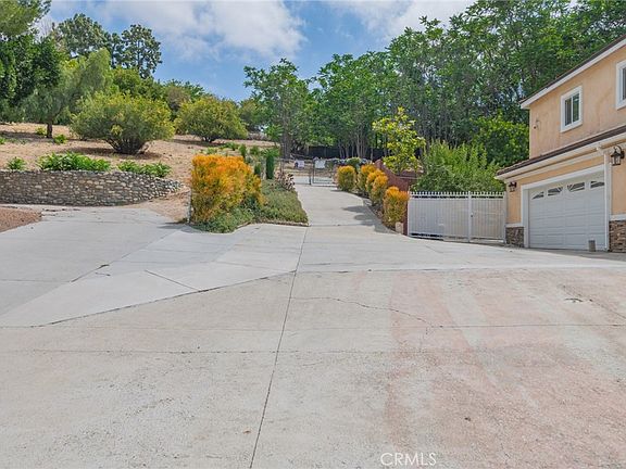 2nd image of 420 Camino De Gloria #216