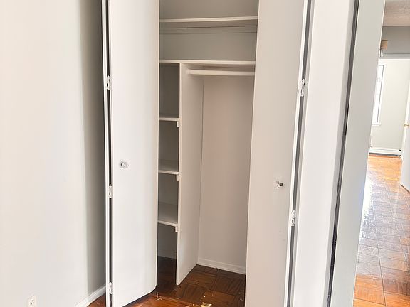5th image of 14016 34th Ave APT 502