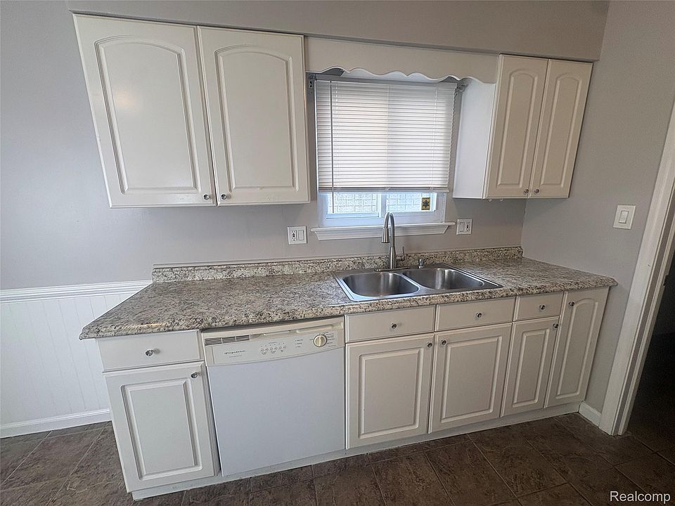 33 E Brockton Ave, photo 5