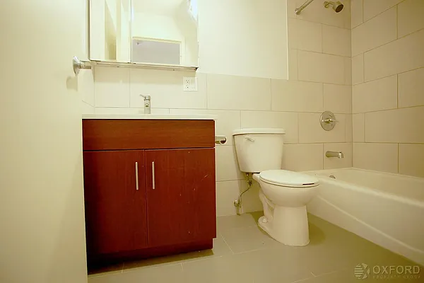 Rented by Oxford Property Group | media 42