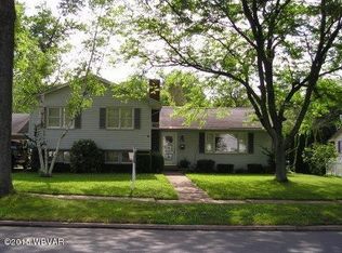 1068 Westminster Dr, Williamsport, PA 17701