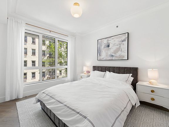 5th image of 333 E 82nd St #6D