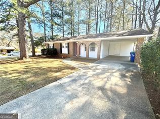 869 Meadow Rock Way, Stone Mountain, GA