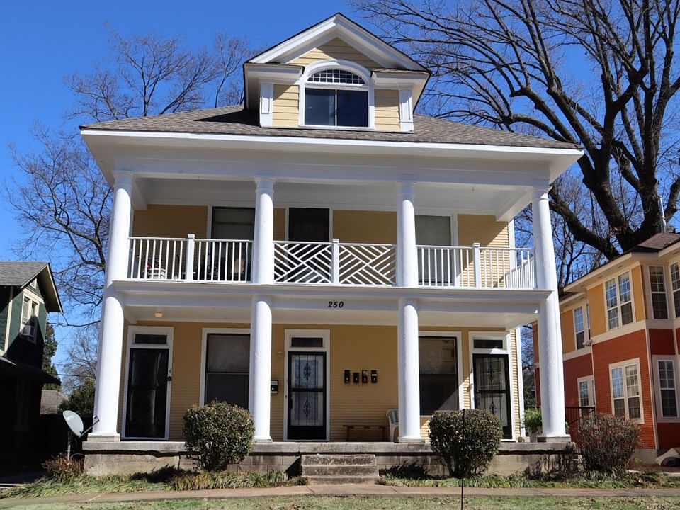1st image of 250 N Willett St