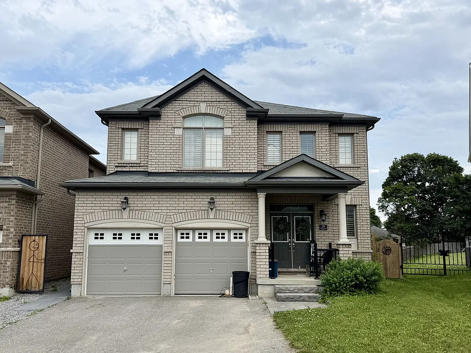 19 Donald Powell Cres