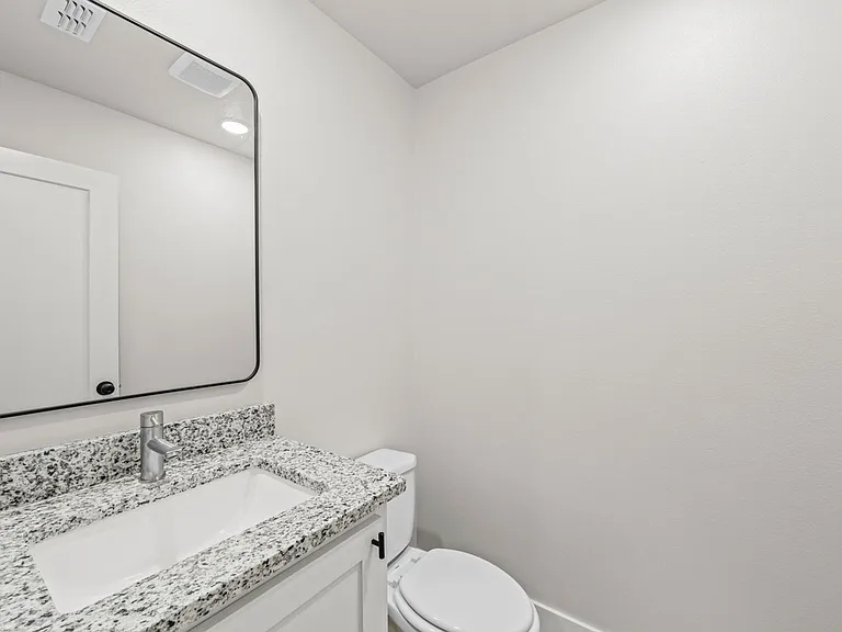 10517 East Cres #7400 — Photo 14