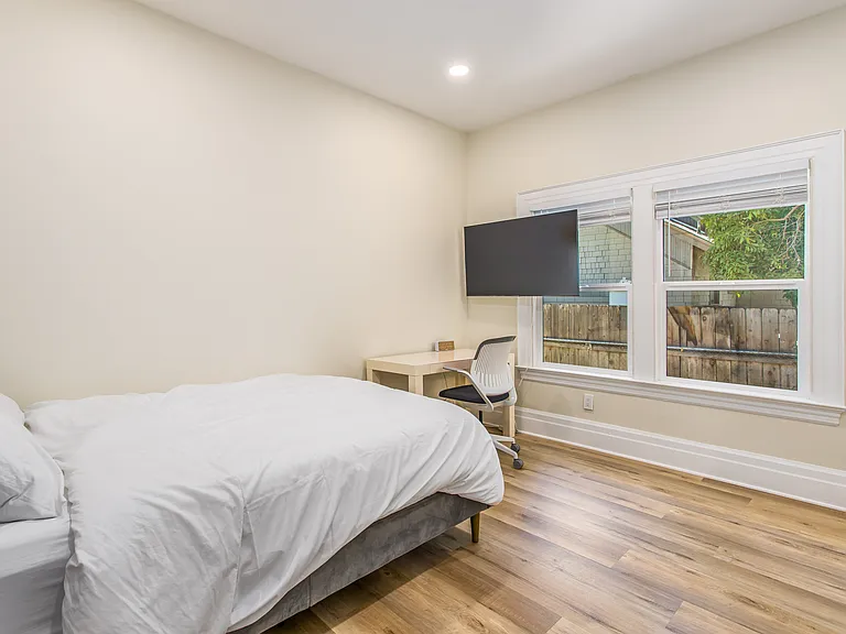 248 Alvarado St — Photo 12
