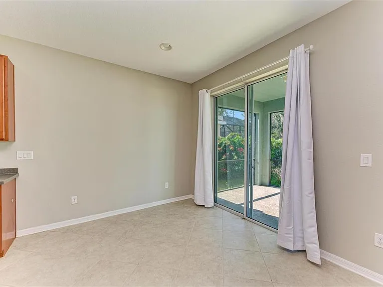 7807 110th Ave E #7807 — Photo 36