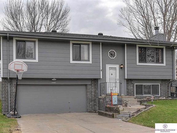 2nd image of 15107 Green Ave