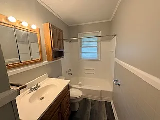 117 Realty St — Photo 5