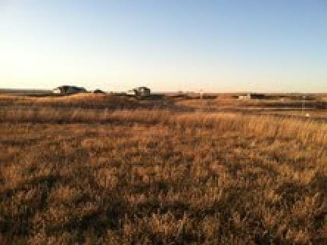 2nd image of 3307 Link Dr