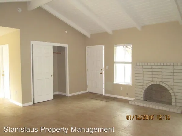 2716 El Pasado Dr, Modesto, CA 95354