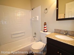 5718 Outlook St APT 101, Mission, KS 66202