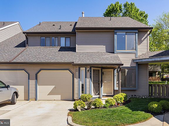 2nd image of 702 Chesterwood Ct