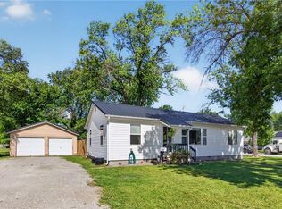 429 N Prewitt St, Nevada, MO 64772