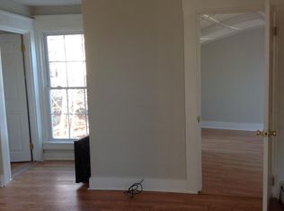 100 Union St APT 5, Rockland, ME 04841