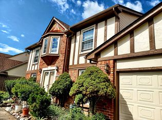 24843 White Plains Dr, Novi, MI