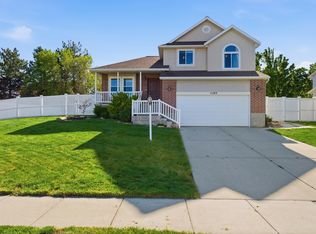 11189 S Ohenry Rd, Sandy, UT 84070
