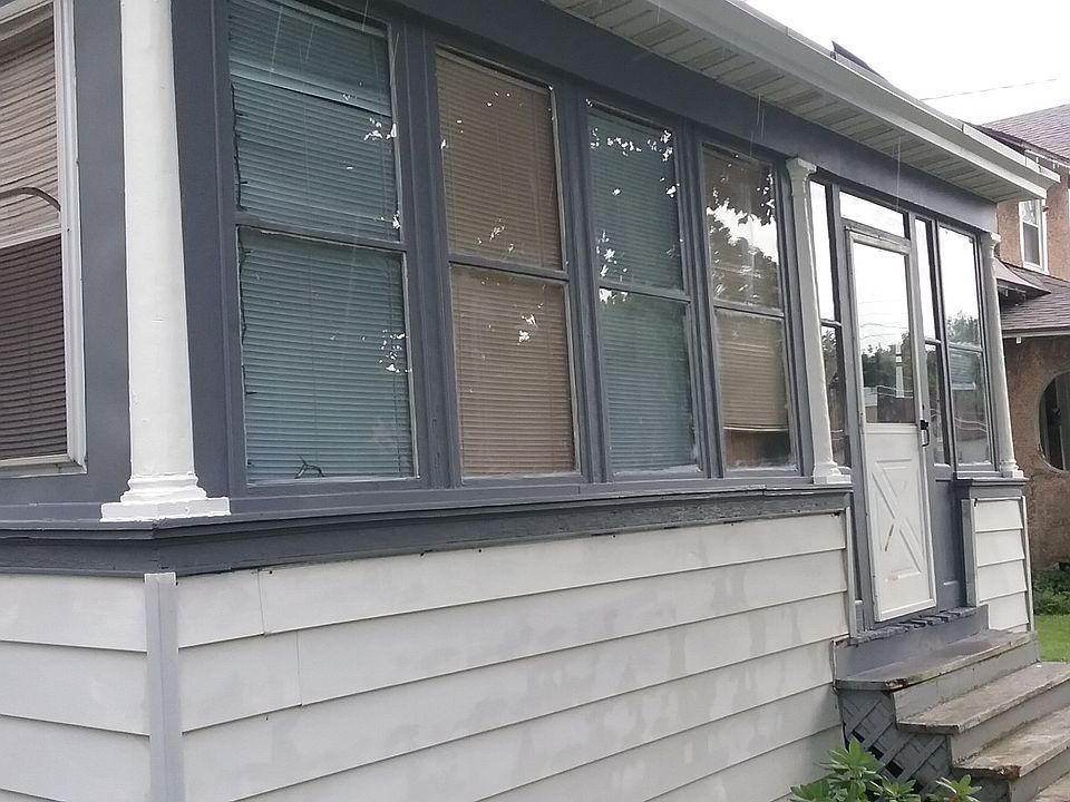 Front of house 