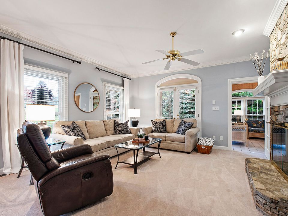 1st image of 1220 Enchanted Oaks Dr