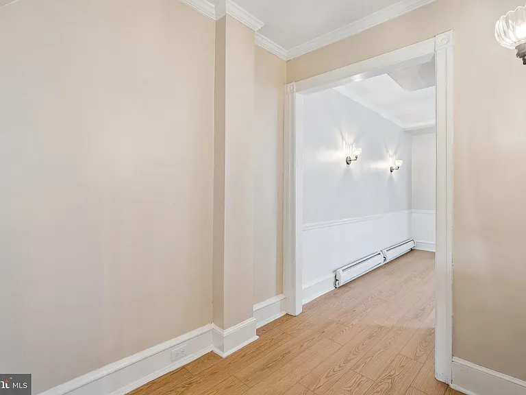 481 Gerhard St #1 — Photo 9