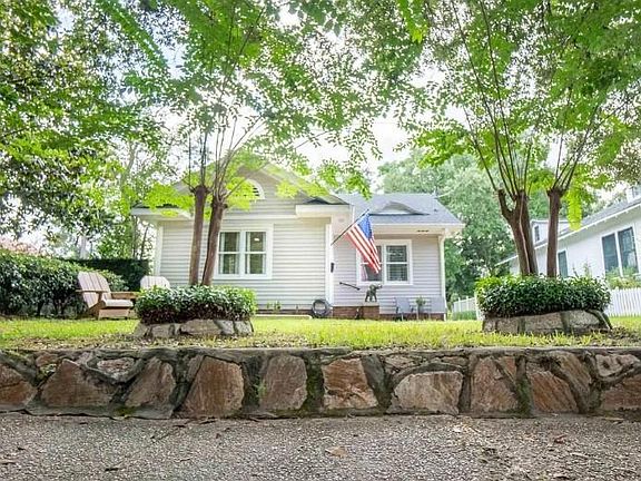 4th image of 60 Bienville Ave