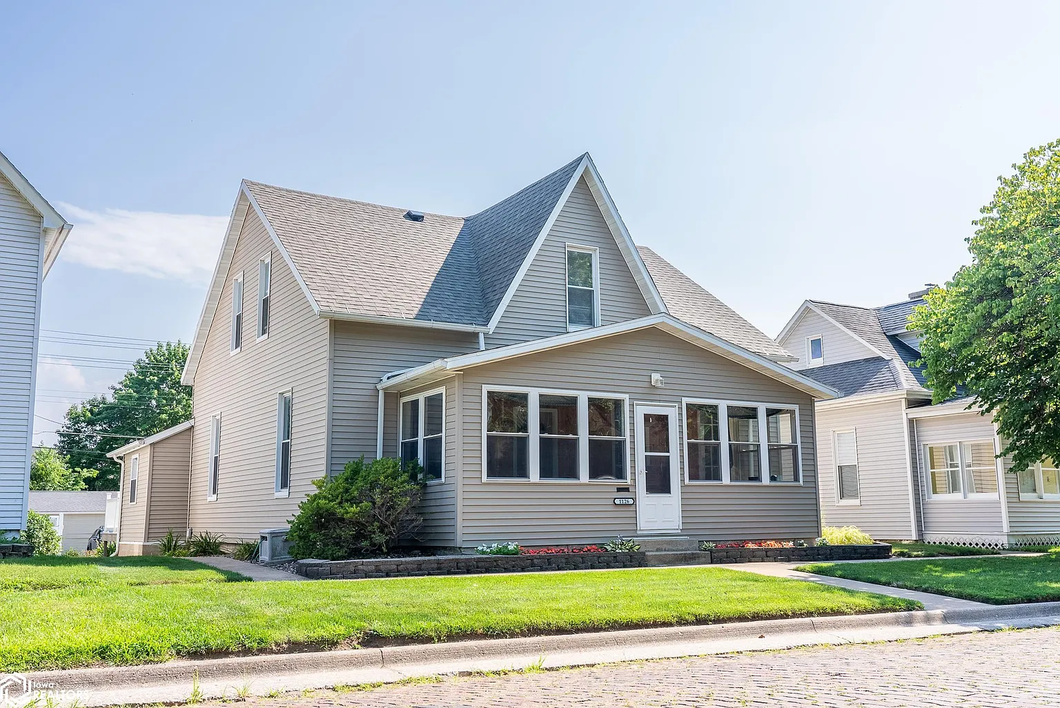 1126 Avenue C photo 1