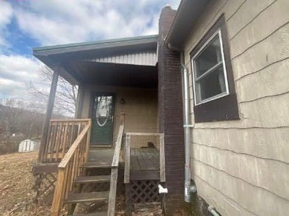 306 8th St, Bolivar, PA 15923
