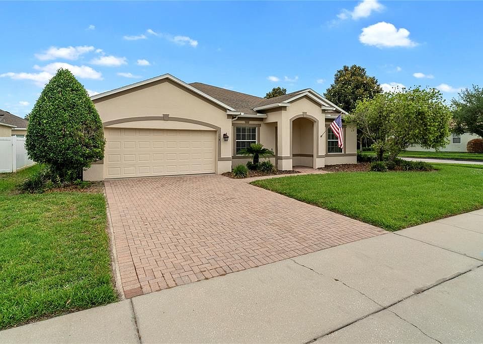 1st image of 729 MEADOW GLADE DRIVE