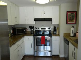 6820 SW 45th Ln APT 6, Miami, FL 33155