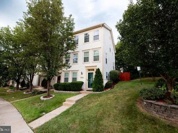 10213 Magnolia Grove Dr, Manassas, VA 20110