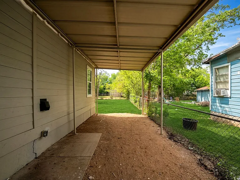 250 Koehler Ct — Photo 28